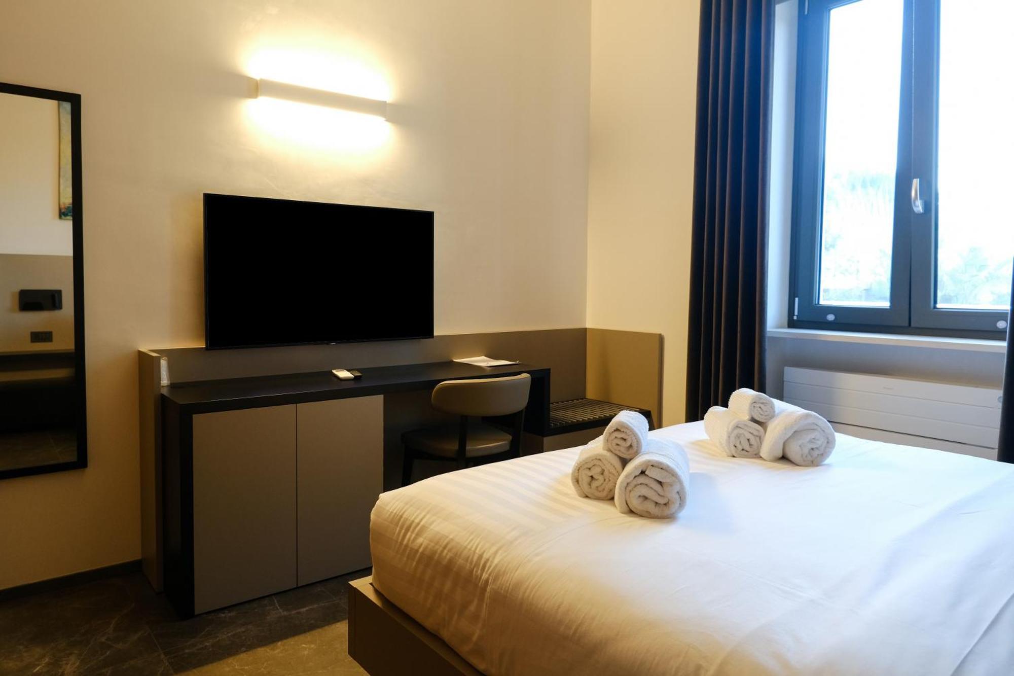 Dimora Giulia Hotel Bari Bagian luar foto