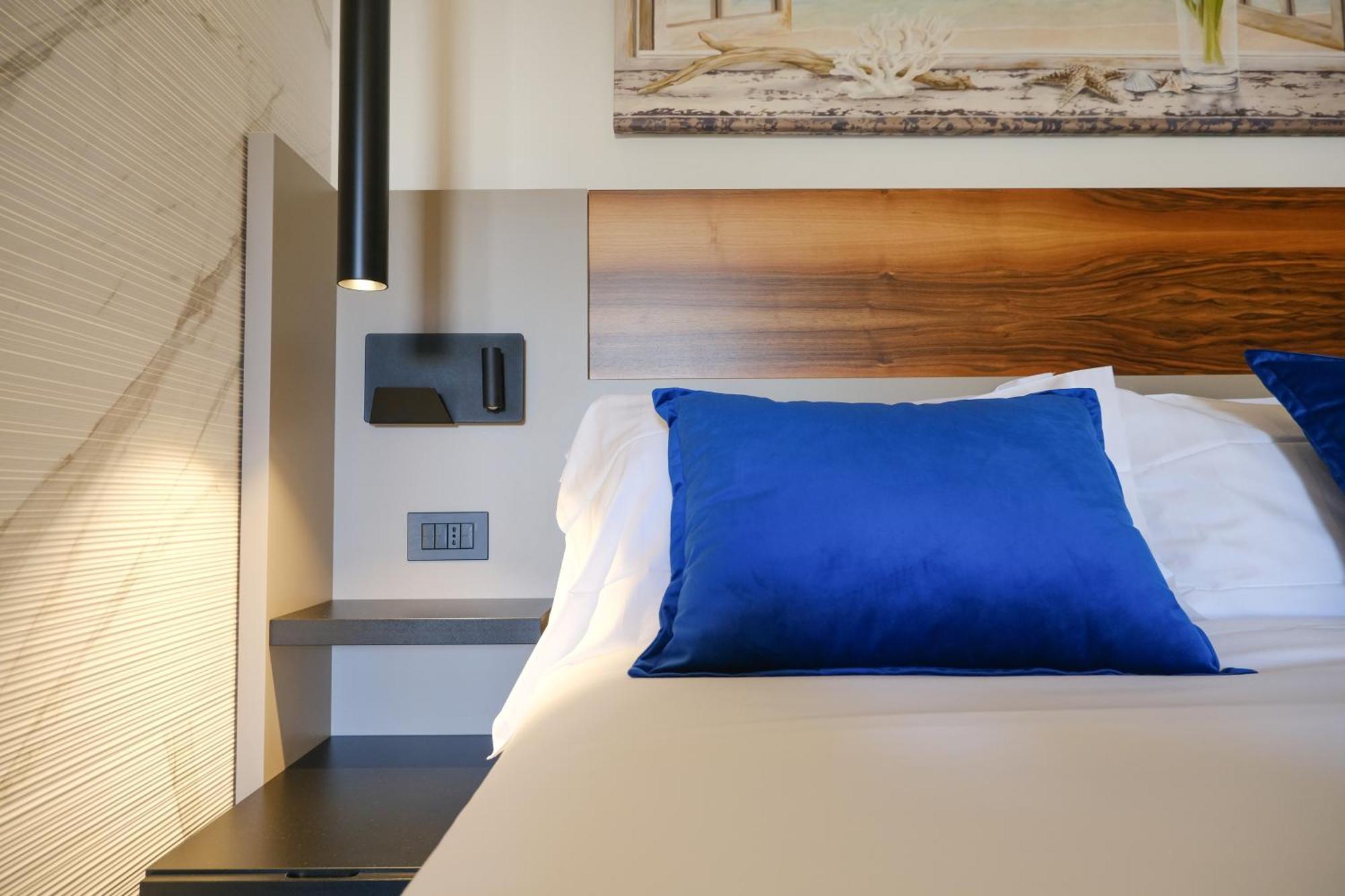 Dimora Giulia Hotel Bari Bagian luar foto
